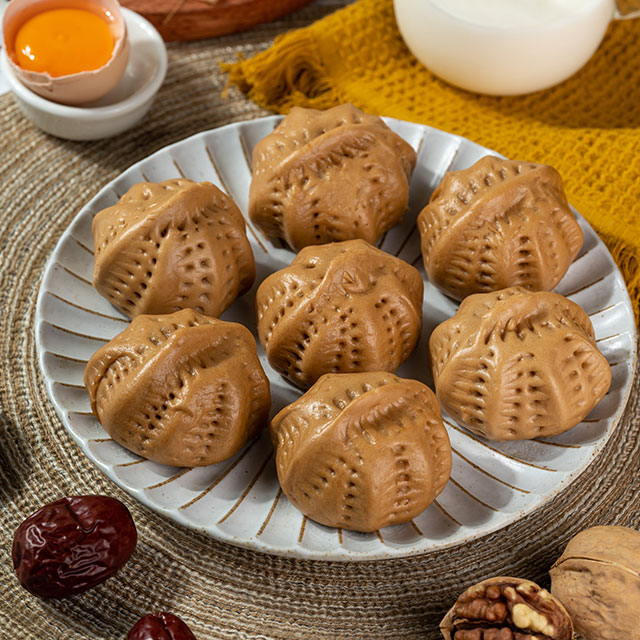 Walnut Shaped Bun